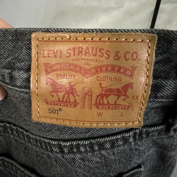 Levi's 501 Black Denim Cutoff Shorts - Picture 6 of 8